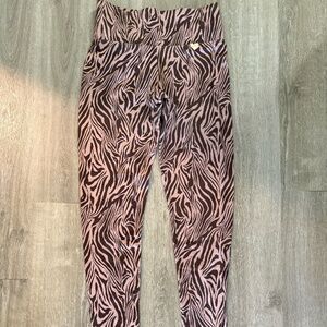 Cute Booty Lounge pink leggings